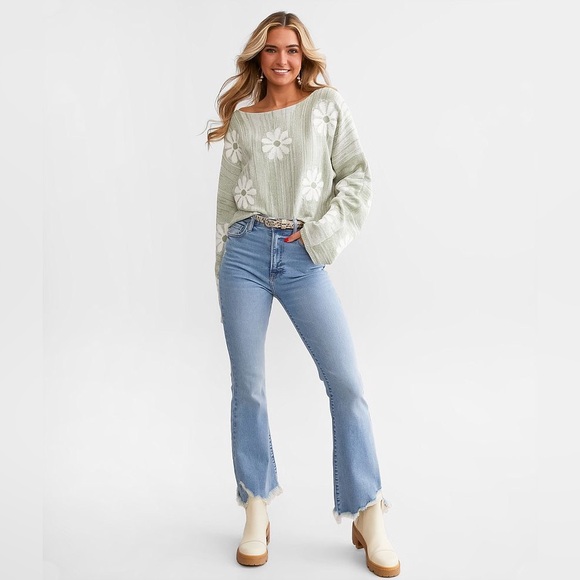 NWT Altar’d State Sage Green and White Daisy Flower Floral Lounge Top Sweater - Picture 7 of 8